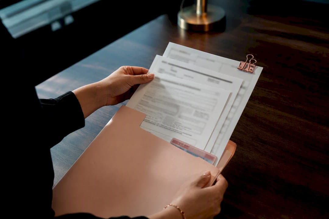 Stop Overpacking: DACA Renewal Documents to Send, Not Resubmit
